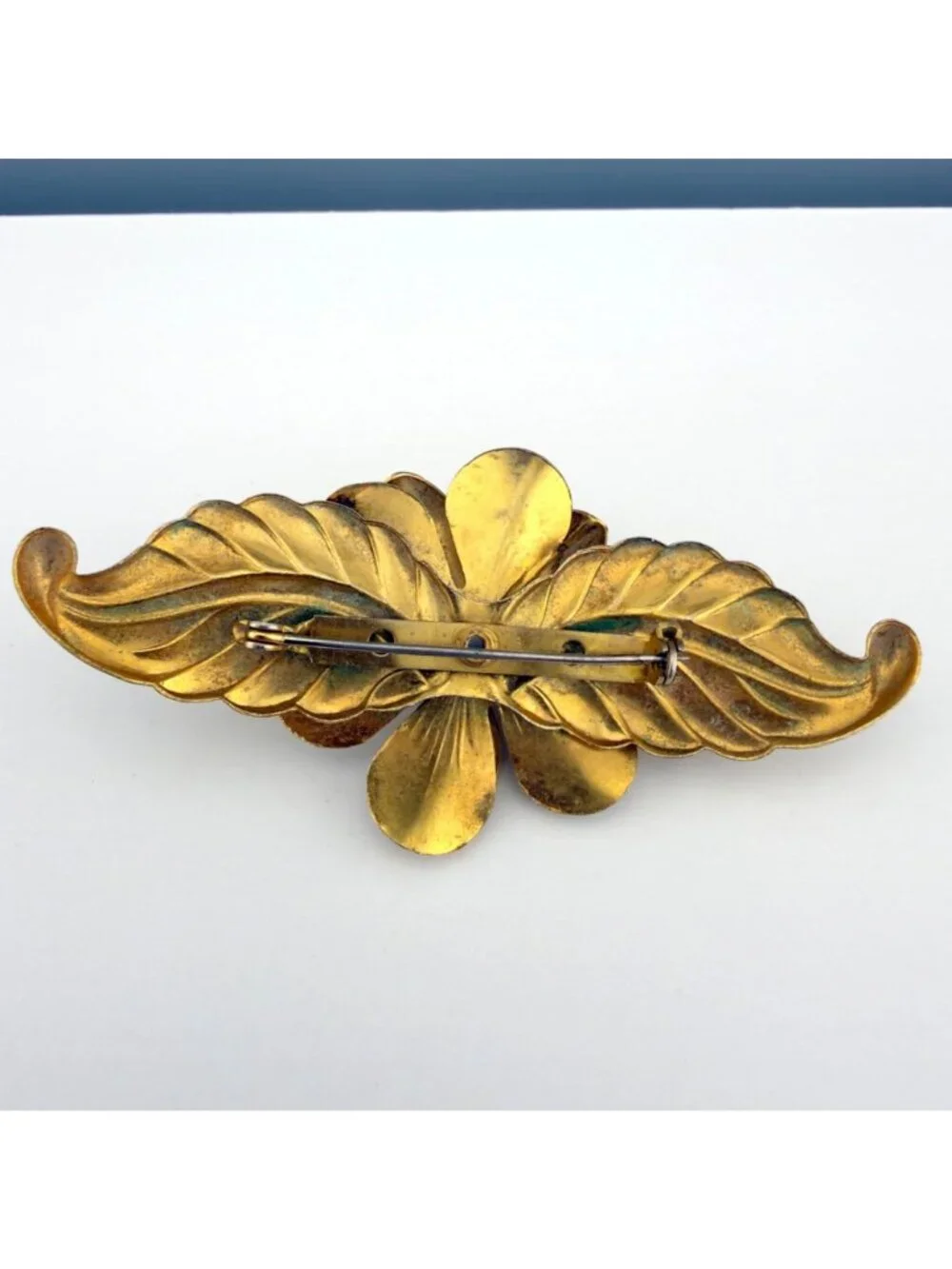 Vintage Art Deco Floral Brooch Gold Tone Leaf Design 3